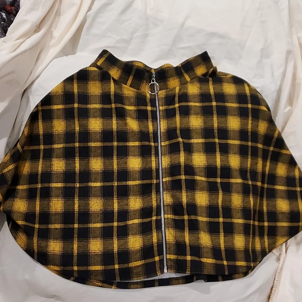 *Midnight Hour Black and Yellow Plaid Skater Skirt with Full Zipper Front  XS - Picture 2 of 9